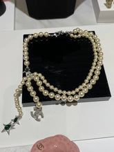 Load image into Gallery viewer, CC ⚪️💚 Pearl Emerald Star Necklace