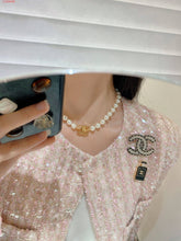Load image into Gallery viewer, CC ⚪️ Single Strand Pearl Necklace