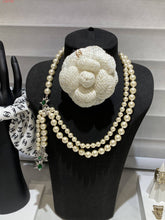 Load image into Gallery viewer, CC ⚪️💚 Pearl Emerald Star Necklace