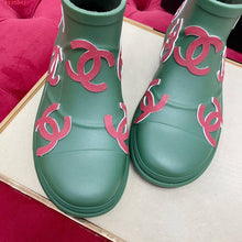 Load image into Gallery viewer, CC 💕💚 Green &amp; Pink Rain Boots