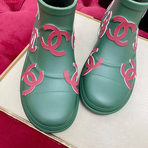 CC 💕💚 Green & Pink Rain Boots