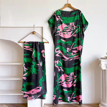 Load image into Gallery viewer, “I AM OH SO 💕💚 Pretty” Maxi Dress