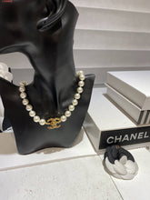 Load image into Gallery viewer, CC ⚪️ Single Strand Pearl Necklace