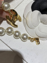 Load image into Gallery viewer, CC ⚪️ Single Strand Pearl Necklace