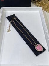 Load image into Gallery viewer, CC- ⚪️💕 Pink Pearl Heart Necklace