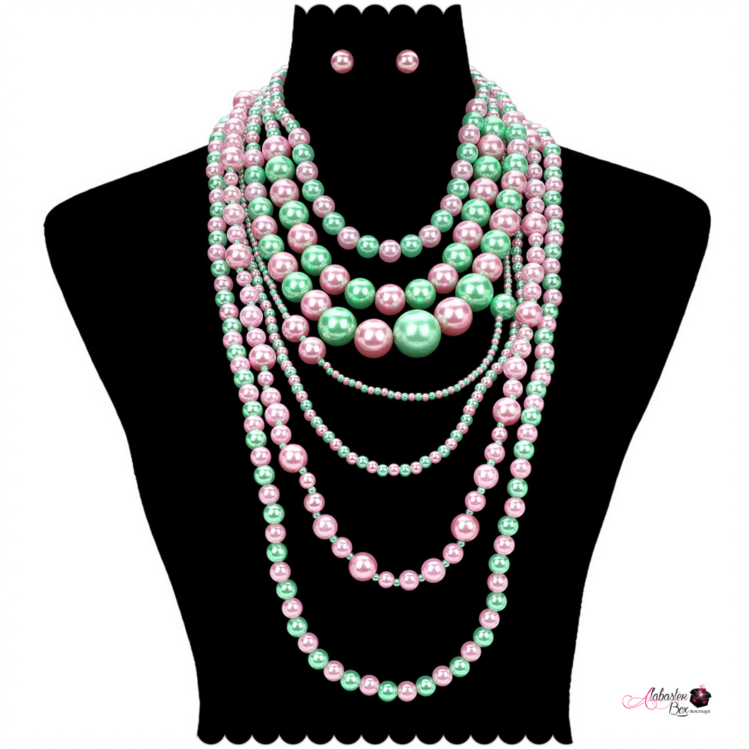 The “suPEARLative  💕💚 Necklace”