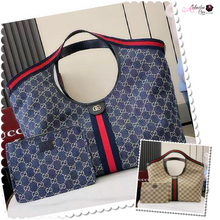 Load image into Gallery viewer, Giglio Large Tote Bag