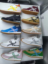 Load image into Gallery viewer, LOE- Flow Runner 💕💚 Sneakers