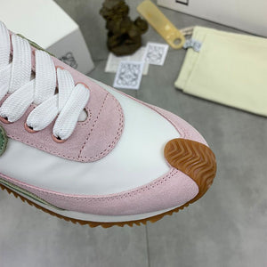 LOE- Flow Runner 💕💚 Sneakers