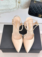 Load image into Gallery viewer, CC- Pearl ⚪️ Pointed Toe Pumps