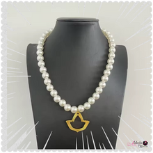 Load image into Gallery viewer, The “PEARLfect 💛 Gold Ivy” Necklace