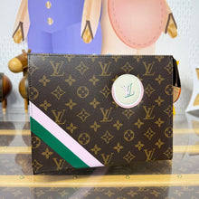 Load image into Gallery viewer, Toilet Pouch 💕💚