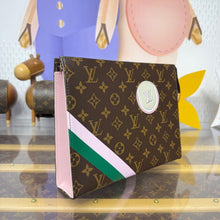 Load image into Gallery viewer, Toilet Pouch 💕💚