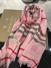Load image into Gallery viewer, BB- Pink 💞 Tartan-Check 🦓 Scarf