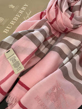 Load image into Gallery viewer, BB- Pink 💞 Tartan-Check 🦓 Scarf