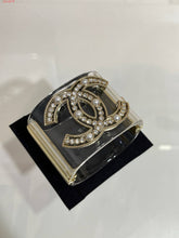 Load image into Gallery viewer, CC ⚪️ Clear Cuff Bracelet