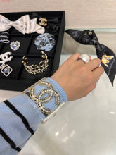 Load image into Gallery viewer, CC ⚪️ Clear Cuff Bracelet