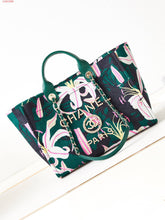 Load image into Gallery viewer, CC 💕💚 Deauville Shopping Tote