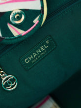 Load image into Gallery viewer, CC 💕💚 Deauville Shopping Tote
