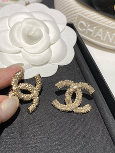 CC ⚪️ Pearls &  Baguette ✨ Jewelry  Set (Sold Separately)