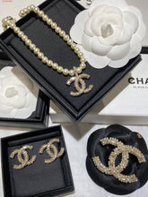Load image into Gallery viewer, CC ⚪️ Pearls &amp;  Baguette ✨ Jewelry  Set (Sold Separately)