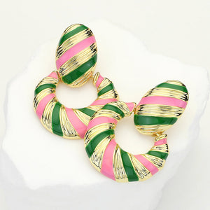 “Pretty 💕💚 Enamored” Earrings