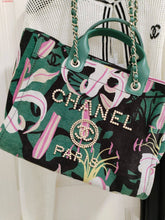 Load image into Gallery viewer, CC 💕💚 Deauville Shopping Tote