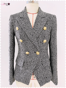 The “Chevron 🖤🤍” Blazer