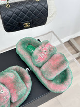 Load image into Gallery viewer, CC 💕💚 Fur Mules