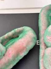Load image into Gallery viewer, CC 💕💚 Fur Mules