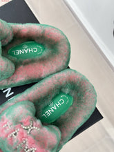 Load image into Gallery viewer, CC 💕💚 Fur Mules