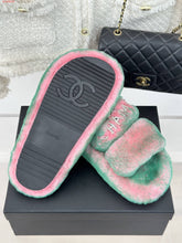 Load image into Gallery viewer, CC 💕💚 Fur Mules