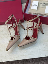 Load image into Gallery viewer, V- Rockstud ✨ Kidskin Pumps 100mm