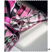 Load image into Gallery viewer, Pucci- Vivara 💕🖤💚 Blouse and Pants Set