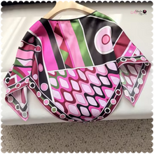 Load image into Gallery viewer, Pucci- Vivara 💕🖤💚 Blouse and Pants Set