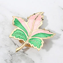 Load image into Gallery viewer, Ivy Leaf 💕💚 Brooch