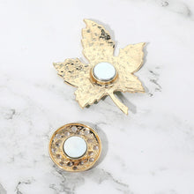 Load image into Gallery viewer, Ivy Leaf 💕💚 Brooch