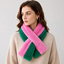 Load image into Gallery viewer, Pretty Girl 💞💚 2 Tone Fur Scarf
