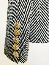 Load image into Gallery viewer, The “Chevron 🖤🤍” Blazer