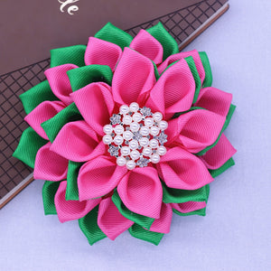 “Pretty 💕💚 When It Blooms” Ribbon Brooch