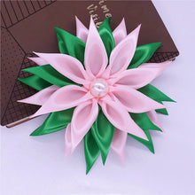Load image into Gallery viewer, “Pretty 💕💚 Soft” Ribbon Brooch- Single Pearl