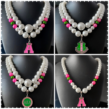 Load image into Gallery viewer, Pretty 💕💚 “Exquisite” Pearl Necklace