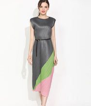 Load image into Gallery viewer, The “ChAKcoAl mAKAr 💕💚” Dress - Alabaster Box Boutique