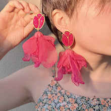 Load image into Gallery viewer, “Pretty 💕💚 Romantic” Earrings