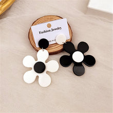 Load image into Gallery viewer, “Mini 💐 FLOW” Earrings - Alabaster Box Boutique