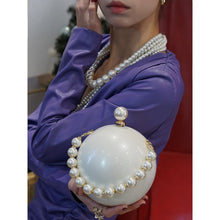 Load image into Gallery viewer, 2 PEARLfect ⚪️ Purse - Alabaster Box Boutique