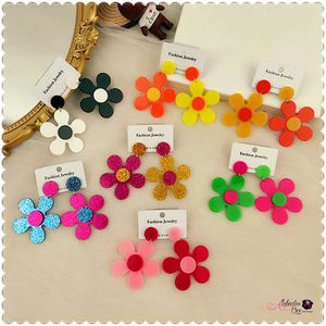 “Mini 💐 FLOW” Earrings - Alabaster Box Boutique