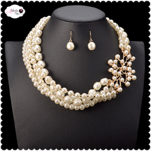 Load image into Gallery viewer, The PEARLfect ⚪️ Flower Necklace &amp; Earring Set - Alabaster Box Boutique