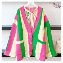 Load image into Gallery viewer, “The Pretty Girl” 💕💚 Cardigan - Alabaster Box Boutique