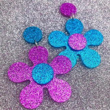 Load image into Gallery viewer, “Mini 💐 FLOW” Earrings - Alabaster Box Boutique